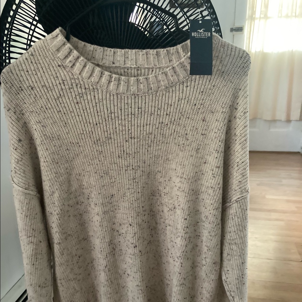 Men’s Hollister sweater, small,  NWT